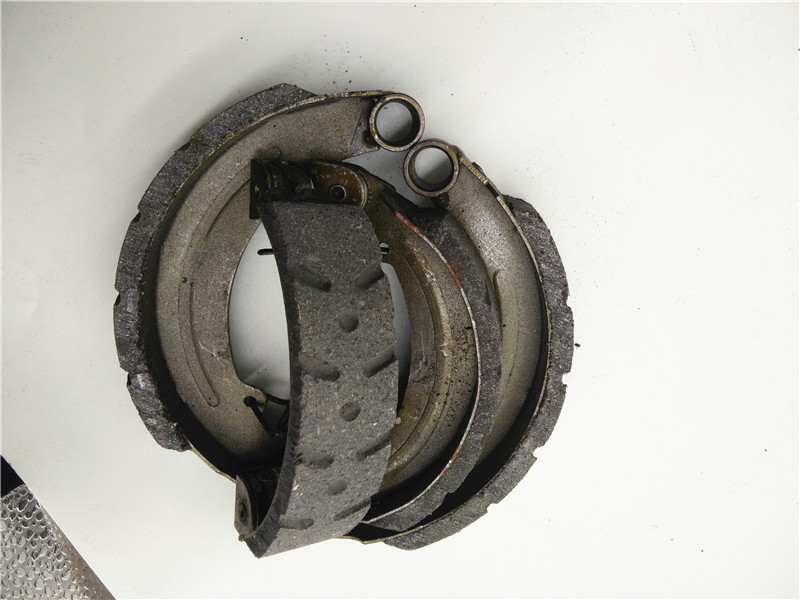 通用电动三轮车刹车片130 160型后刹车蹄块后闸皮闸块耐磨防水