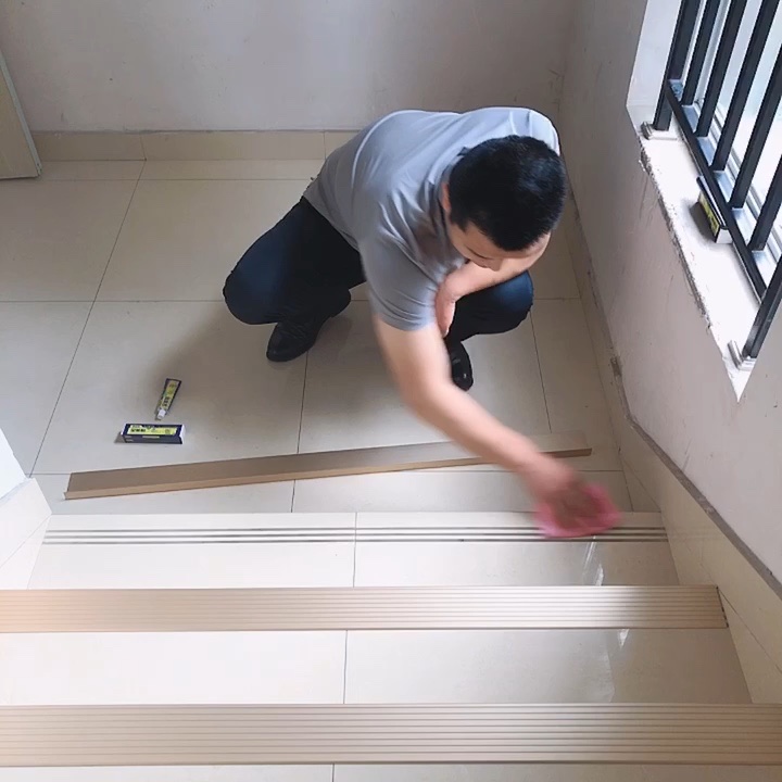 加厚L型楼梯踏步防滑条 大理石台阶包边条铝合金直角压条收口条 - 百度爱采购
