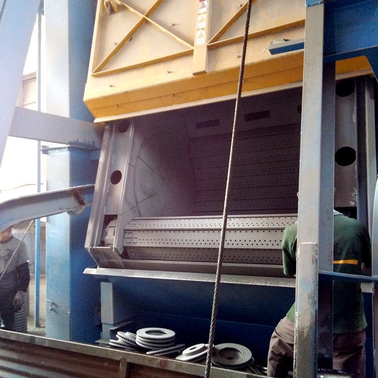 Metal track shot blasting machine Steel track cleaning machine Surface strengthening workpiece gn15