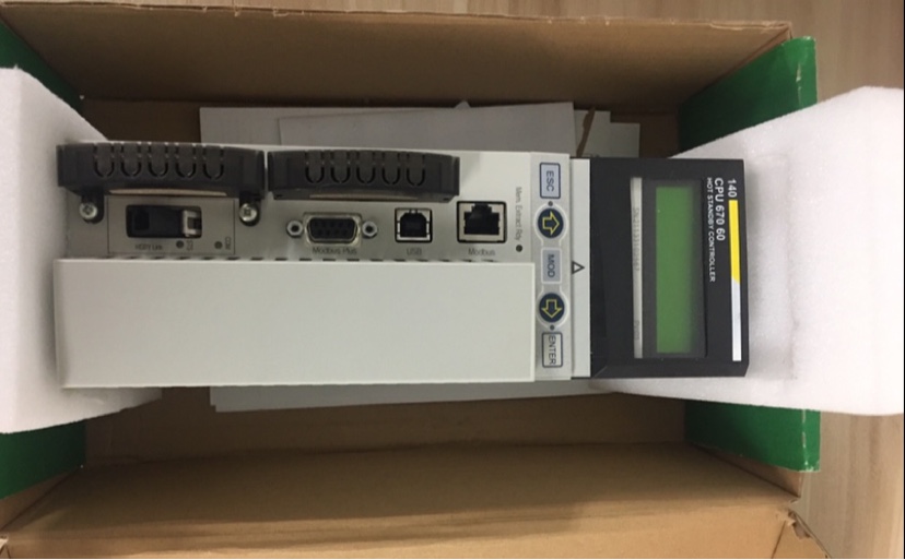 高价回收施耐德140CPU67060 全新施耐德CPU