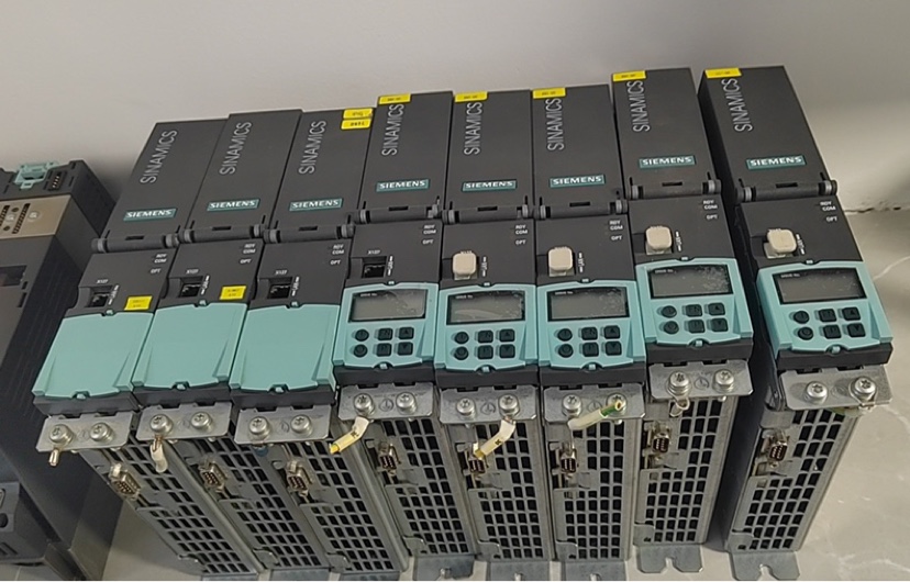 高价回收西门子驱动器6SL3120-2TE13-0AA4 6SL3120-2TE13-0AA4