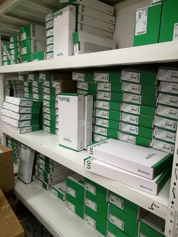 高价回收施耐德140NRP95400 有货朋友请联系