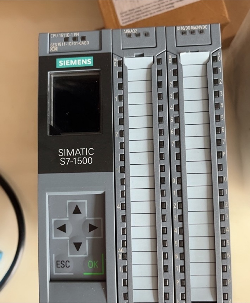 高价回收西门子变频器6SL3210-1KE12-3UF2长期回收 有货朋友联系