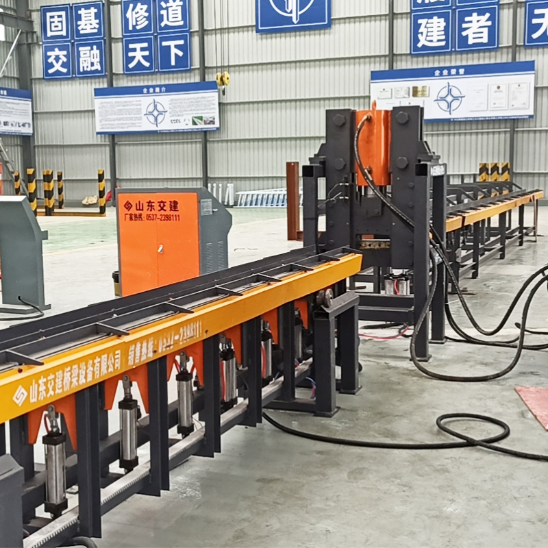 Manufacturer produces 300 type CNC steel bar cutting production line and 300 intelligent steel bar automatic cutting machine