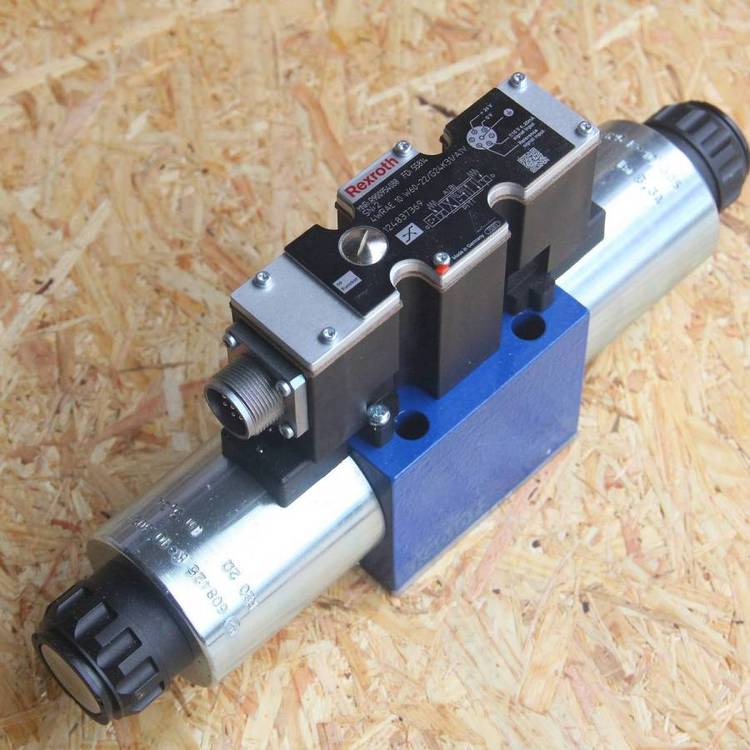德国rexroth方向阀4WRAE10W-60-2X/G24K31/F1V