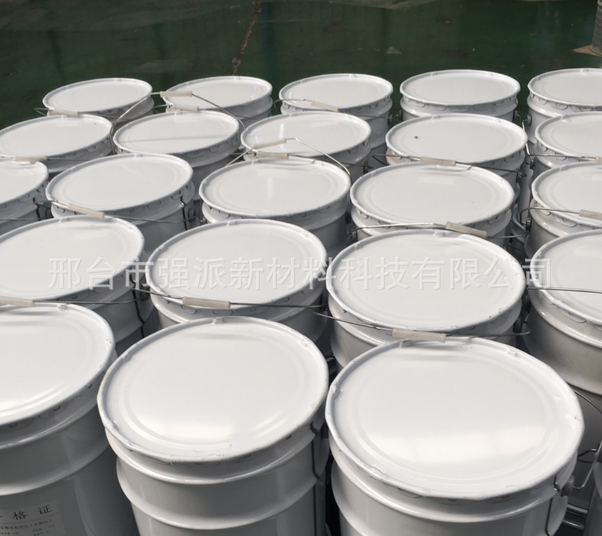 Colorful fish pond paint, koi fish pond white waterproof paint, aquaculture pond paint, epoxy resin fish pond white waterproof paint