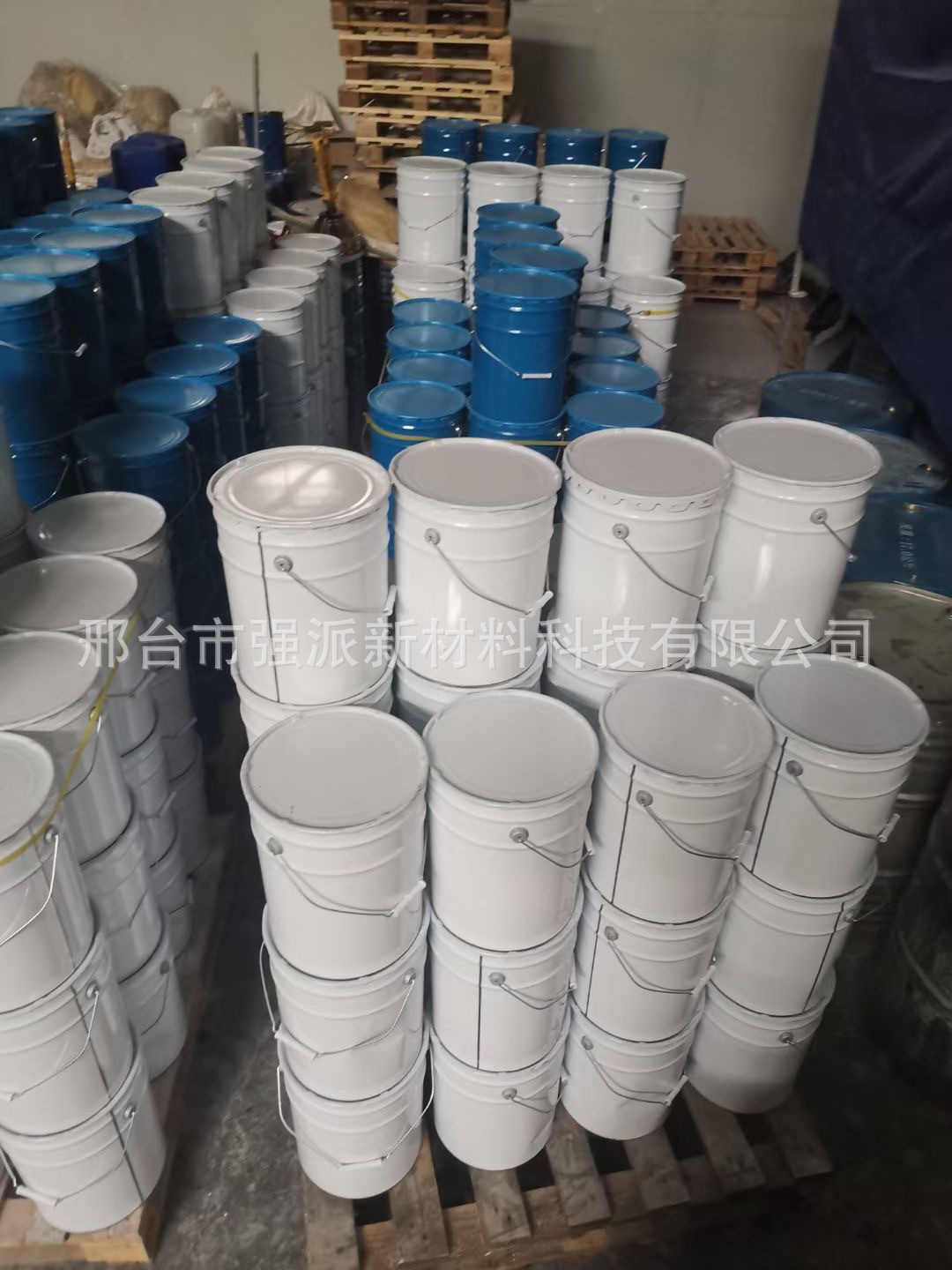 Fujian epoxy resin swimming pool paint Water park Surfing pool blue paint Swimming pool blue paint