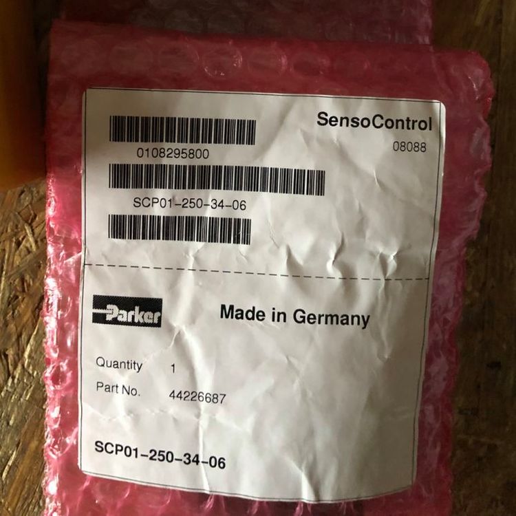 parker压力传感器SCP01-250-34-06派克 电源电压220V
