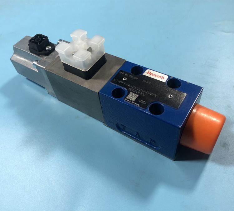 Rexroth力士乐R900703811 VT-DFP-A-2X/G24K0/0/V比例方向阀