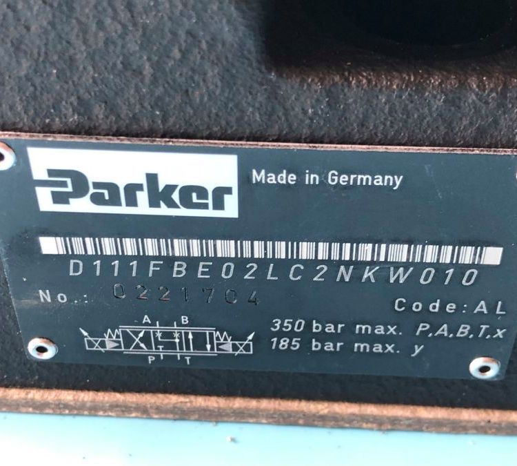 美国派克parker比例方向控制阀D111FBE02LC2NKW0 比例阀水泥厂常用