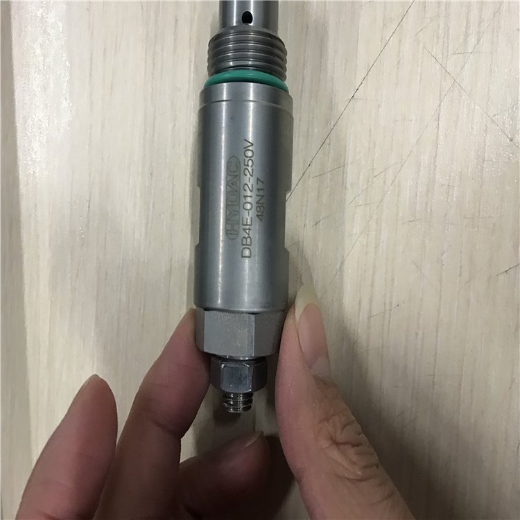 水泥厂使用贺德克减压阀DB4E-01X-200V电磁阀优势供应有库存