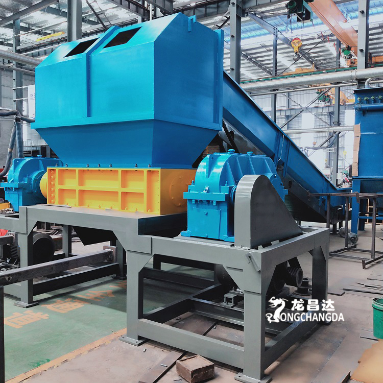 Multifunctional metal plastic wood dual axis shredder Industrial and domestic waste crusher equipment 750 type