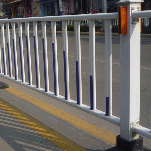 道路护栏安装后注意事项