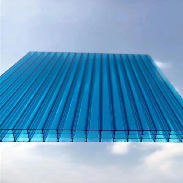 阳光板价格解析：透明建材市场新风尚