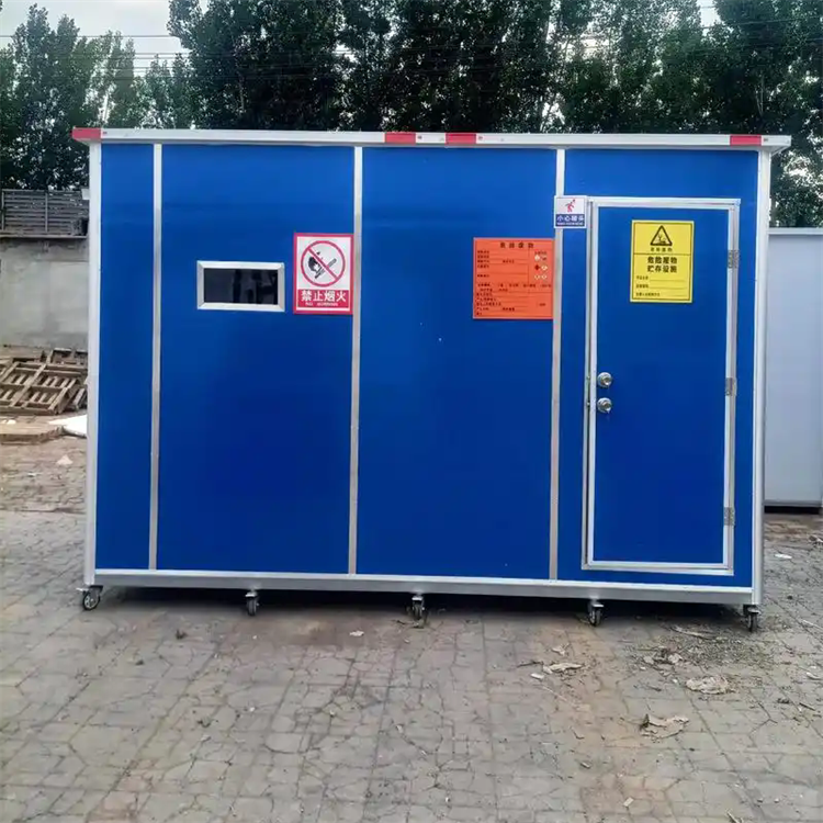 标准集装箱连通房的连通结构