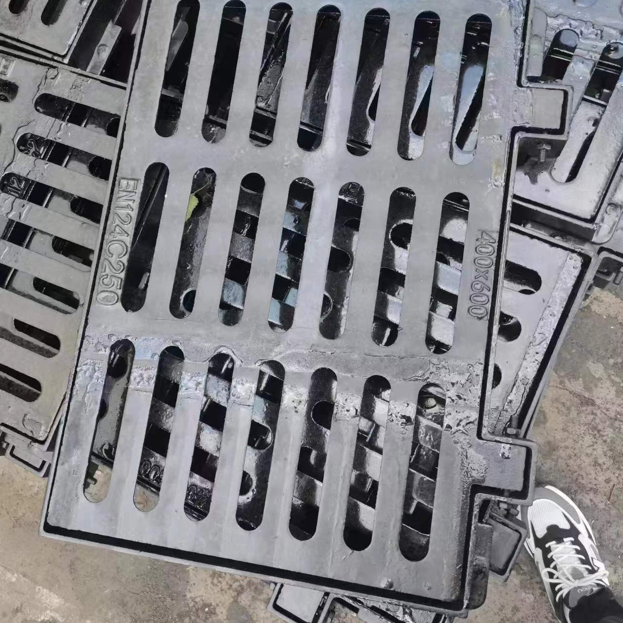 400×600排水沟盖板