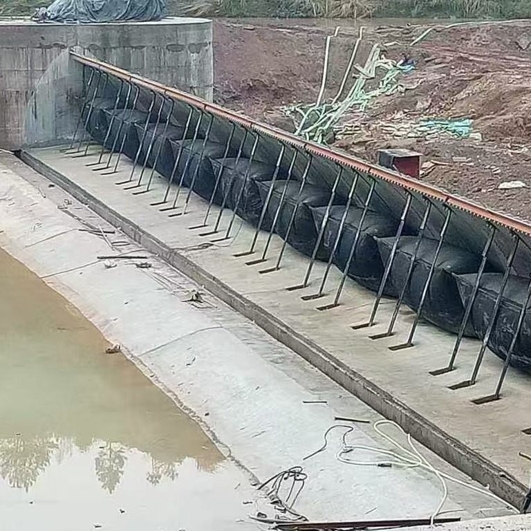 新型拦水坝气盾坝的运行原理