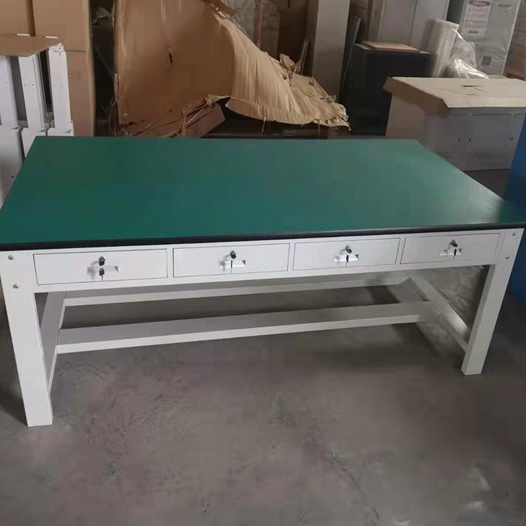 防静电工作桌尺寸与空间利用