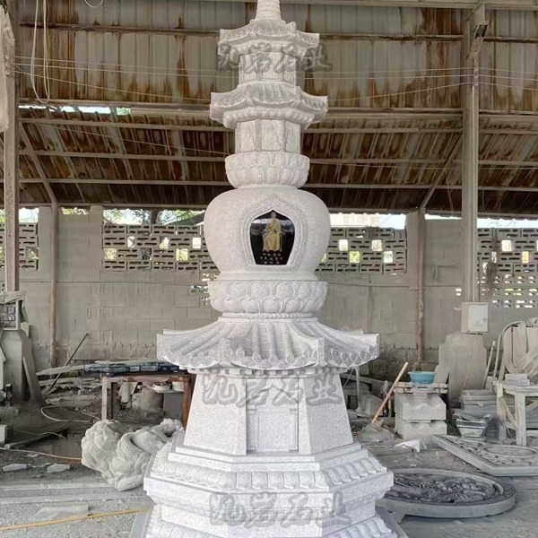 寺庙花岗岩石雕舍利塔