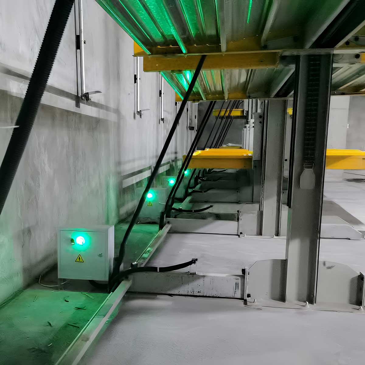 立体停车设备小区地下室使用